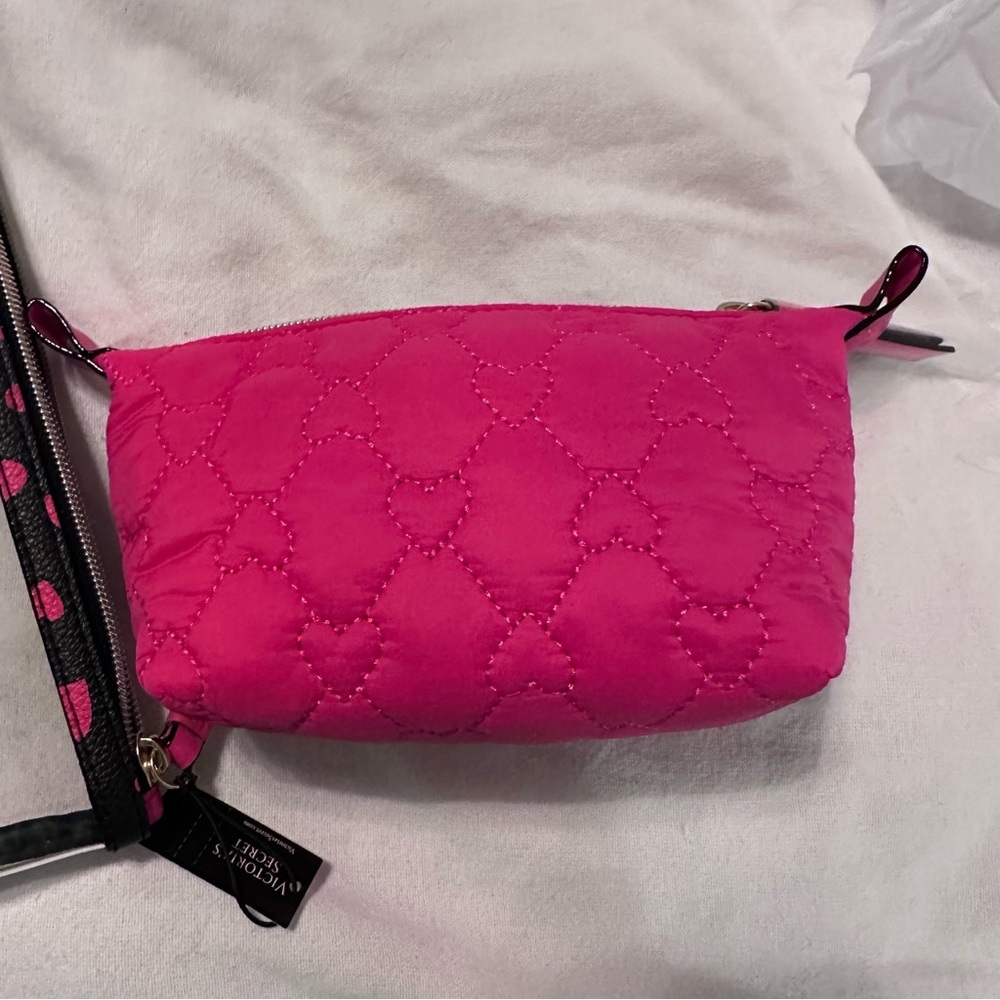 Victoria’s Secret Clear Makeup Bag Set Pink Hearts NWT - Picture 7 of 10
